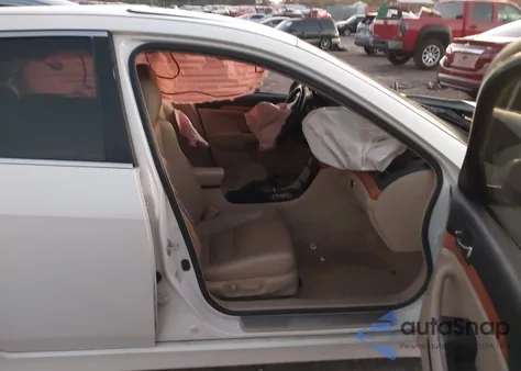 2005 Acura Tsx from USA, damaged, VIN JH4CL96815C010711